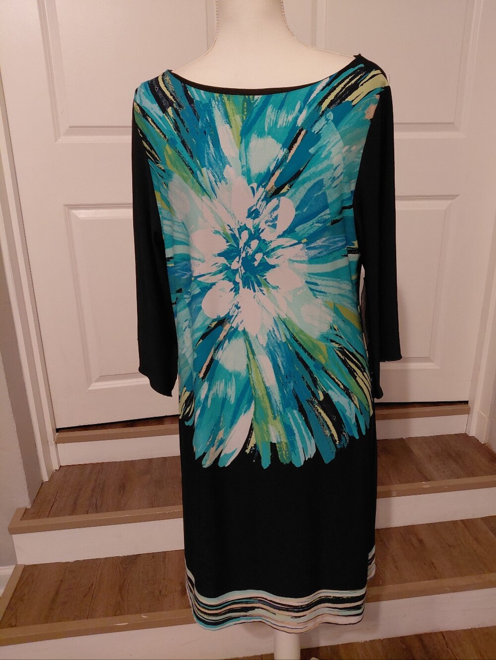 Fenn Wright Manson Black Dress with Turquoise, Floral Burst Design Size 12 EUC